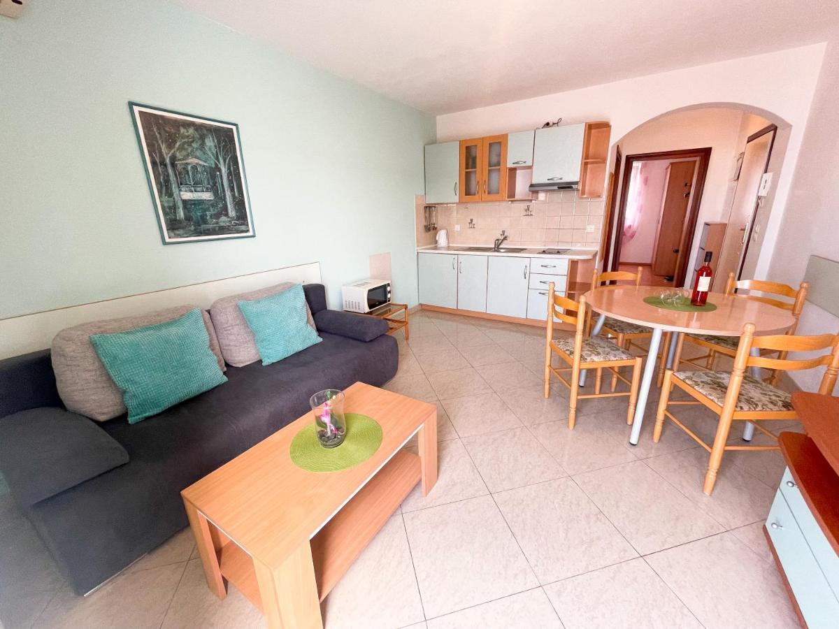 Apartmani Toni 드라말리 외부 사진