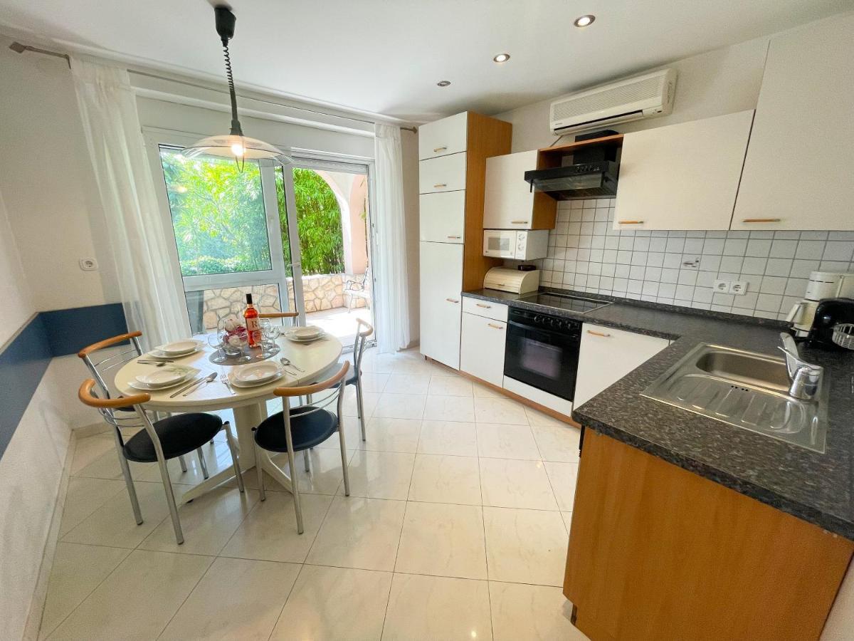 Apartmani Toni 드라말리 외부 사진