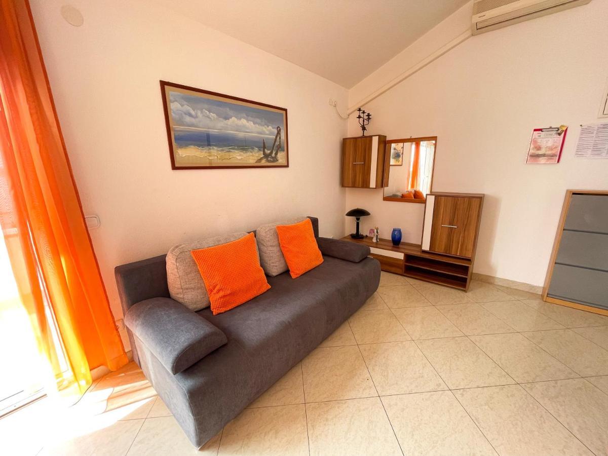 Apartmani Toni 드라말리 외부 사진