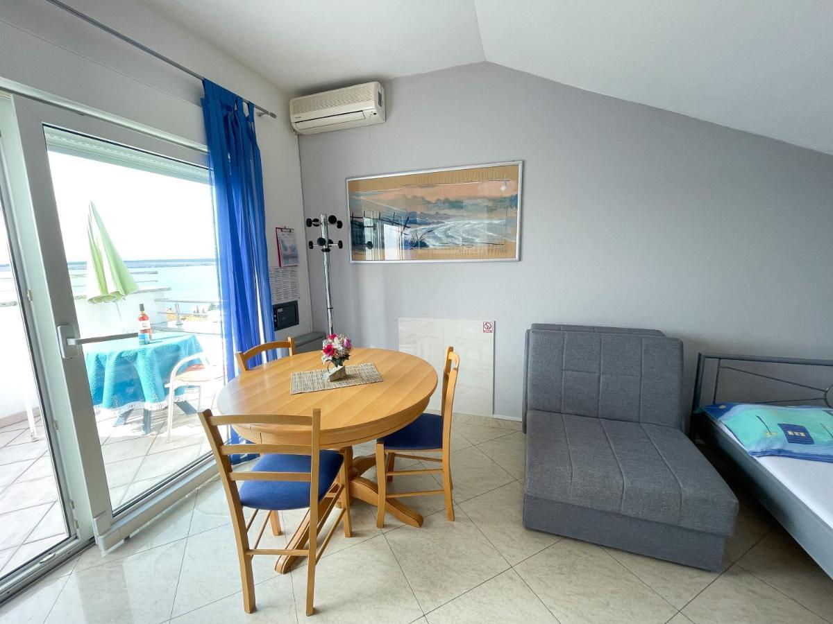 Apartmani Toni 드라말리 외부 사진